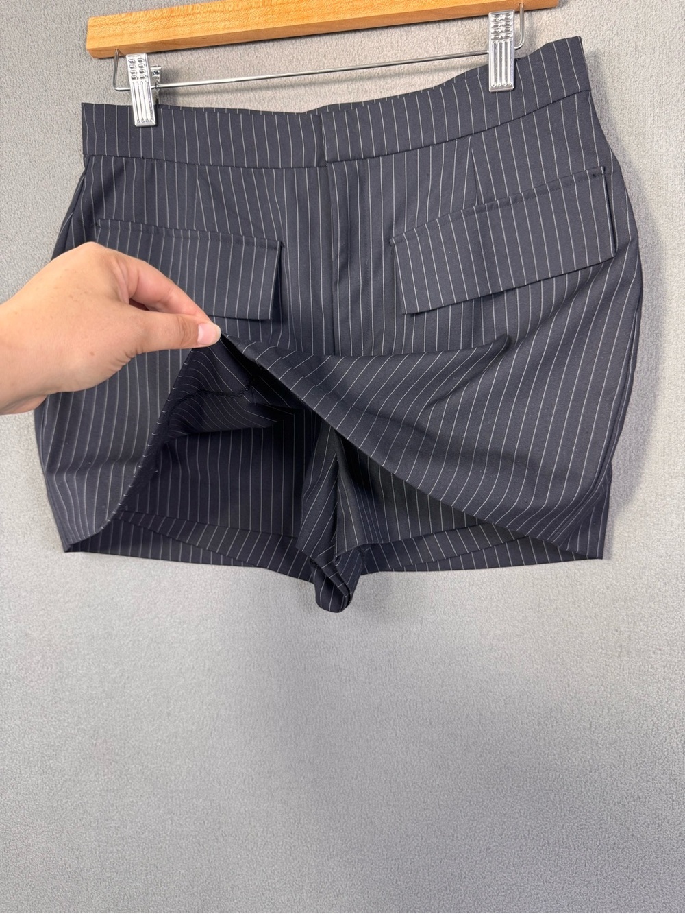 Modern Citizen Black Pinstripe Mini Skirt Skort with Flap Pockets, Medium - Picture 7 of 14